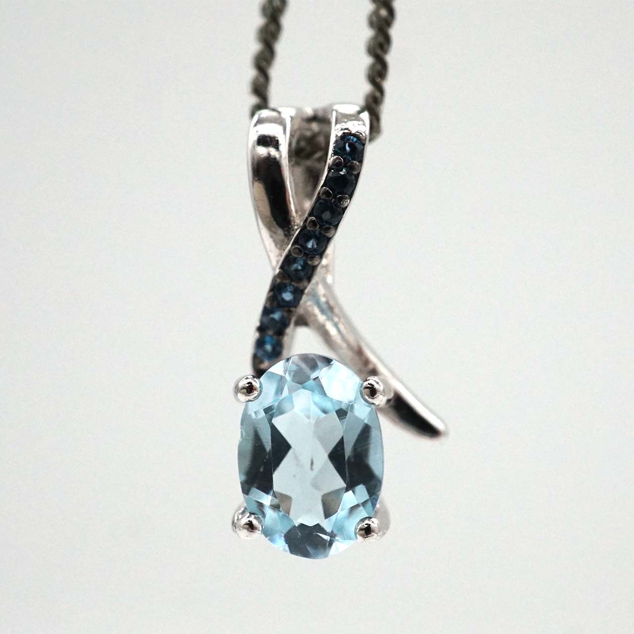 スカイブルートパーズ ペンダントトップ スターリングシルバー