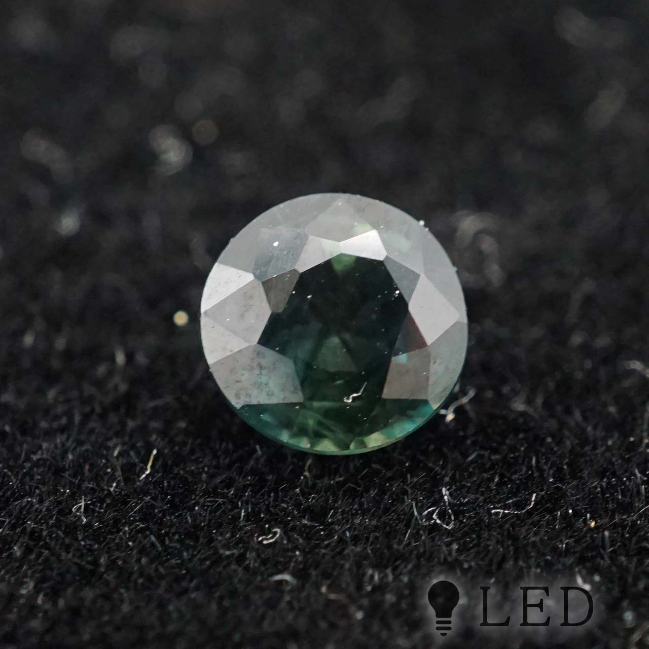 グリーンサファイア ラウンド 4.7mm 0.58ct