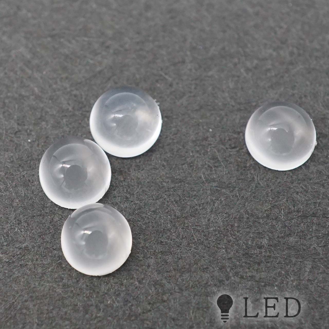 ホワイト キャッツ アイムーンストーン ラウンド 4mm 約0.28ct