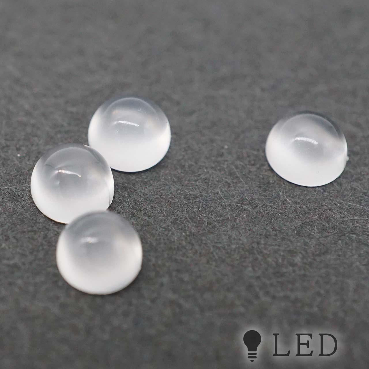 ホワイト キャッツ アイムーンストーン ラウンド 4mm 約0.28ct