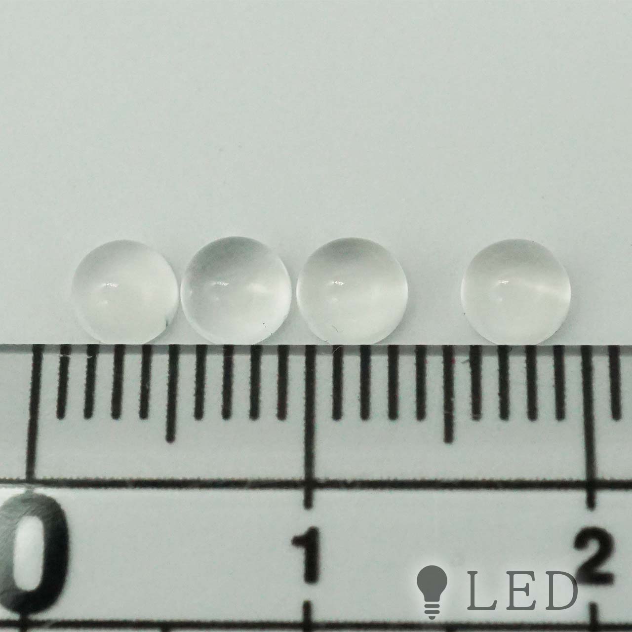 ホワイト キャッツ アイムーンストーン ラウンド 4mm 約0.28ct