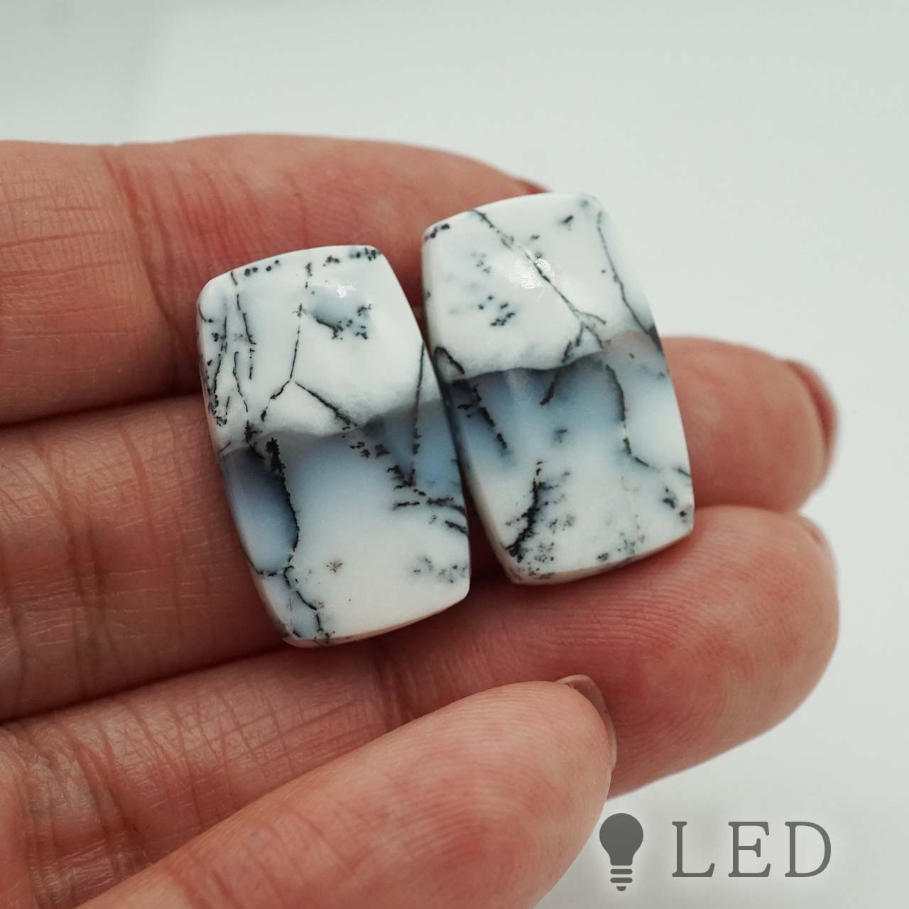 デンドライトオパール クッション 13×22mm 2個セット