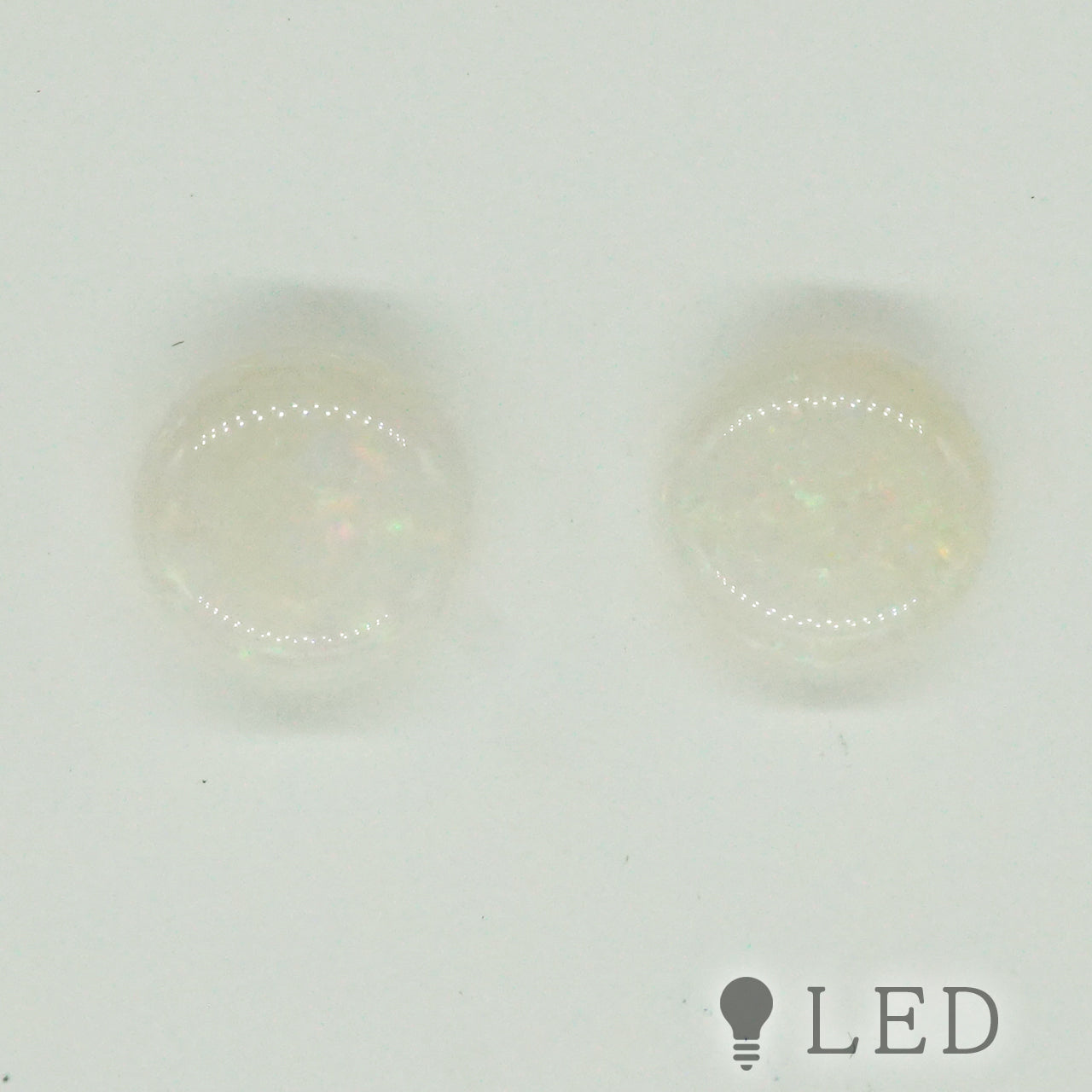 ホワイトオパール ラウンドカボション 8mm