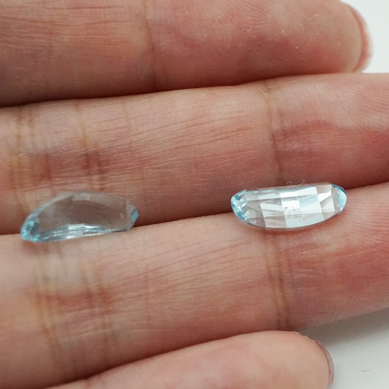 スカイブルー トパーズ レアなカット 6×12mm 4.51ct 約1.4ct 2個セット