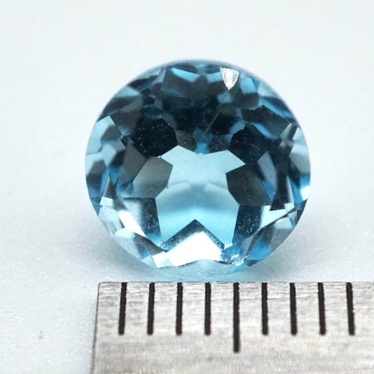 スカイブルートパーズ ラウンド 8mm 約2.68ct – amachidori