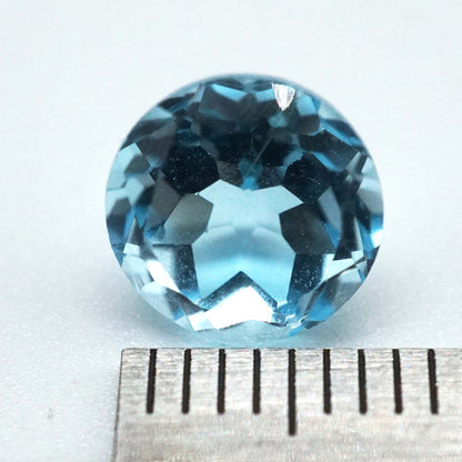 スカイブルートパーズ　ラウンド 8mm　約2.68ct