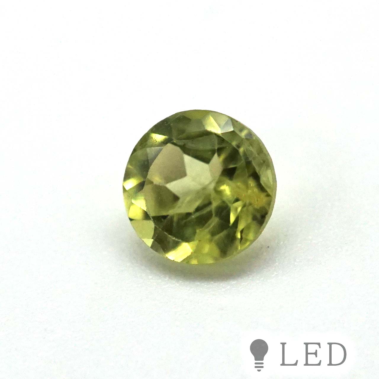 ペリドット ラウンド 5mm 0.5ct